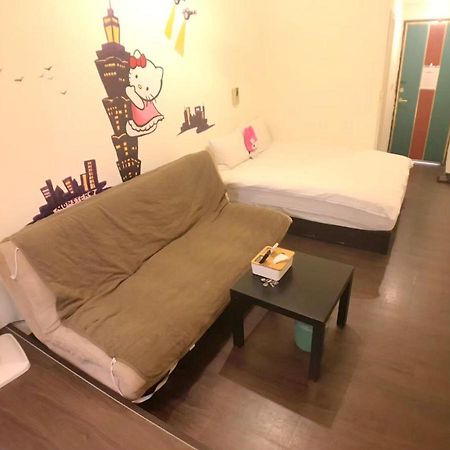 Happines Trip Inn Taichung Exterior photo