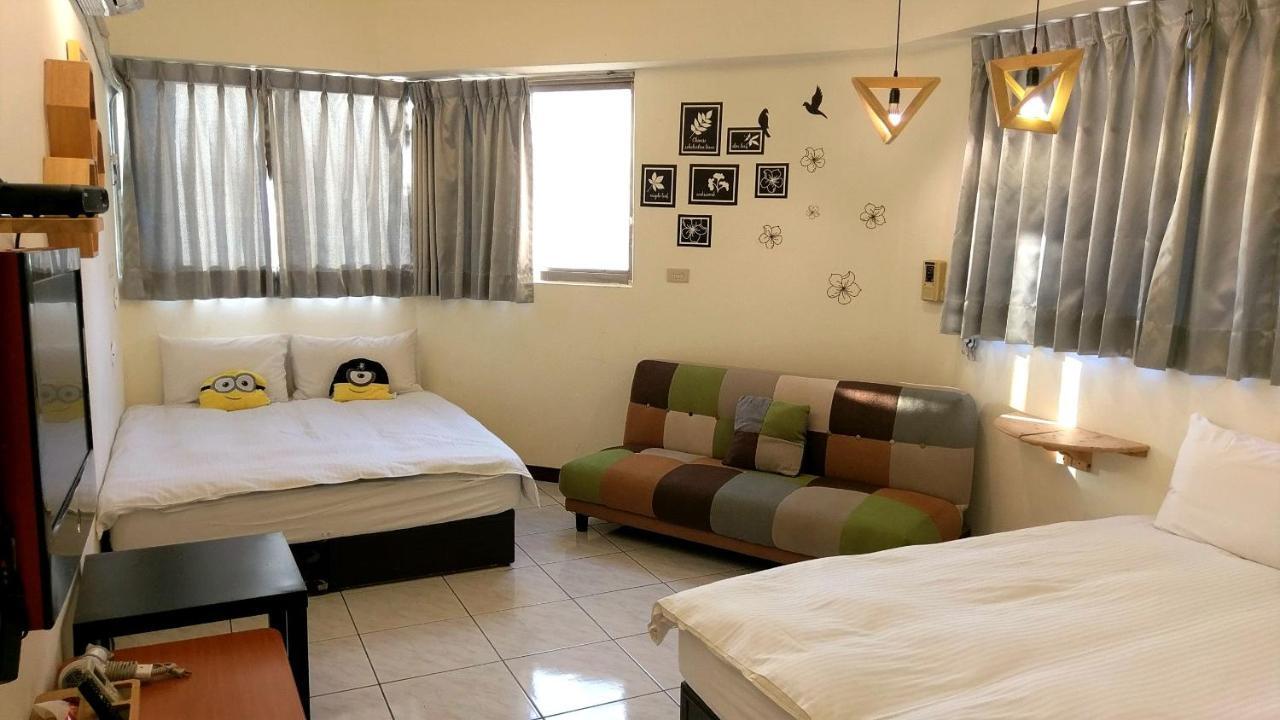 Happines Trip Inn Taichung Exterior photo