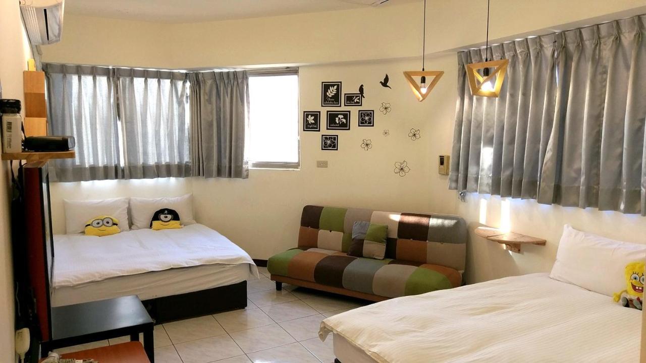 Happines Trip Inn Taichung Exterior photo
