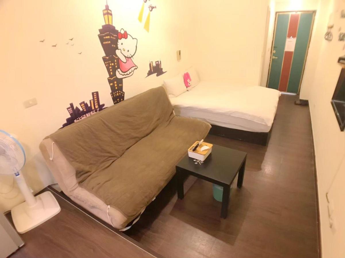 Happines Trip Inn Taichung Exterior photo